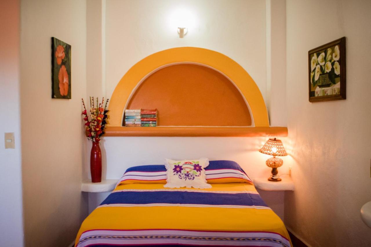 Casa Adriana Hotel Zihuatanejo Eksteriør billede